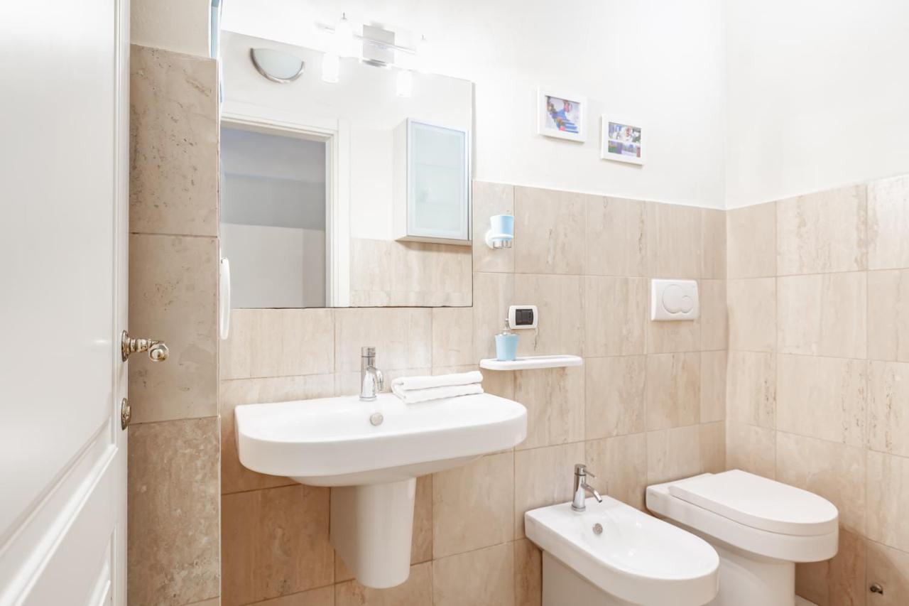 Pisa Central Studio Apartment Bagian luar foto