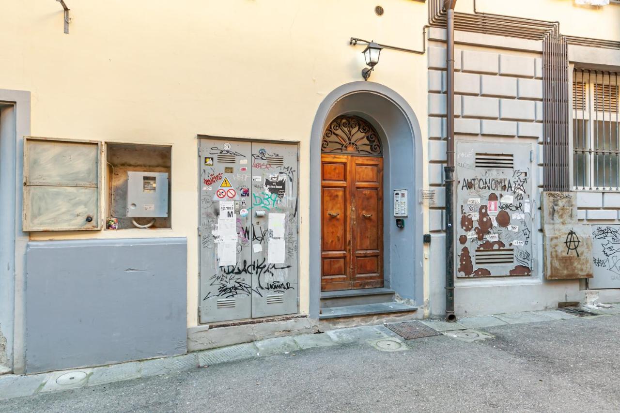 Pisa Central Studio Apartment Bagian luar foto