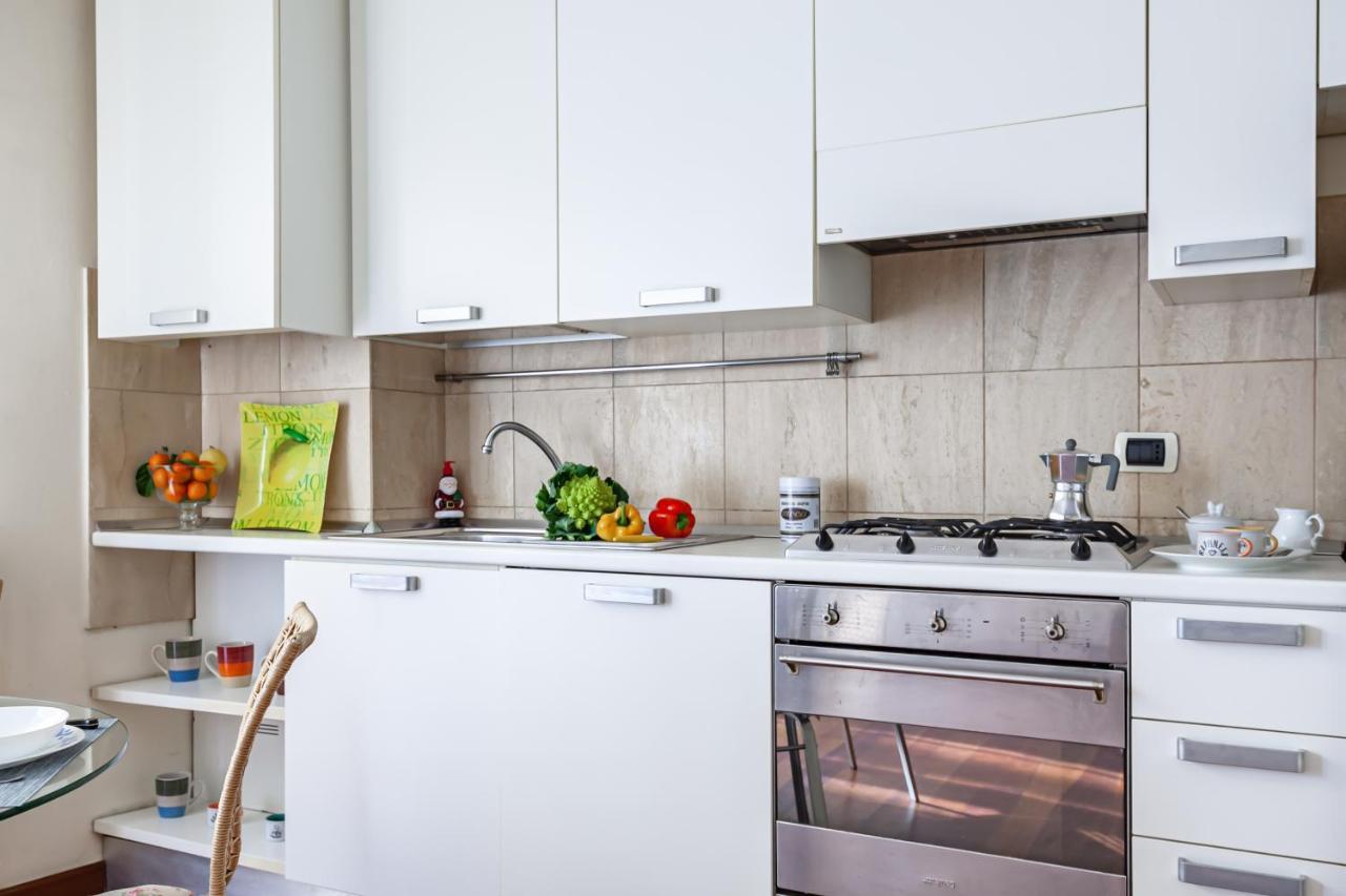 Pisa Central Studio Apartment Bagian luar foto